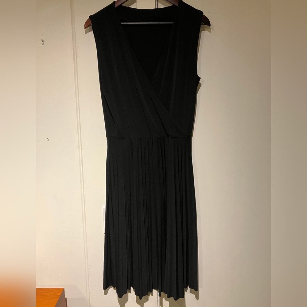 Asos Tall sleeveless wrap pleated black dress size 10 (runs large)